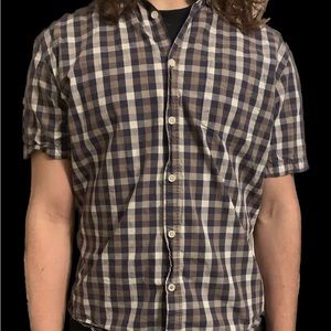 Men’s Short Sleeve Plaid Button Up